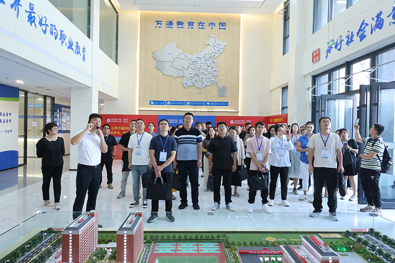 �����y�ֹ�̽����·������ʲ����ϵ�y(t��ng)�ɲ����Mɽ�|�fͨ�����W(xu��)У�����W(xu��)��(x��)
