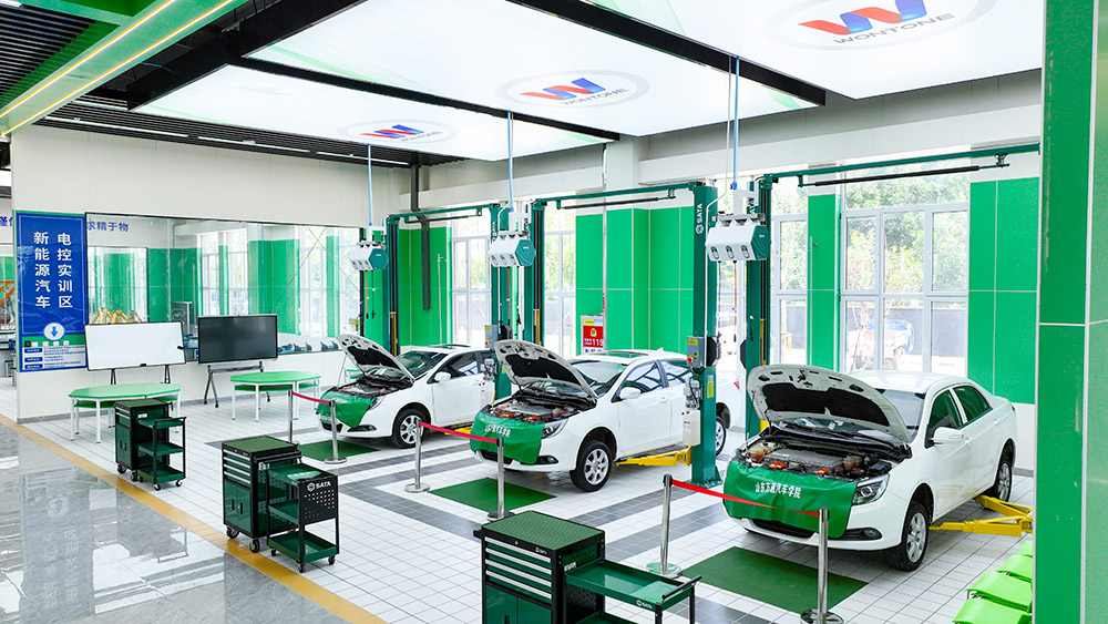 山東萬(wàn)通新能源汽車專業(yè)好不好